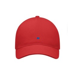 Punane nokamüts ees minimalistlik EU lipp