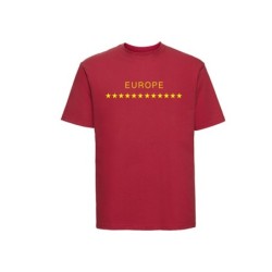 Punane t-särk lühikeste varrukatega ees kollasega EU tähetriip ja kiri EUROPE