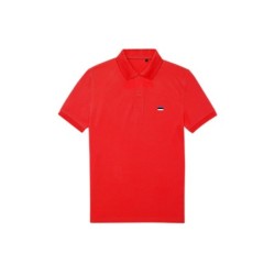 Punane polosärk vasakul rinnal minimalistlik Eesti lipp