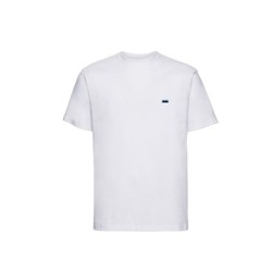 Valge lühikeste varrukatega t-särk vasakul rinnal minimalistlik Eesti lipp