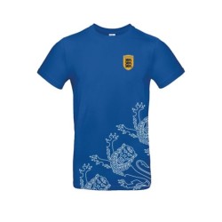 Sinine lühikeste varrukatega t-särk ja valge lõvikontuuriga ESTONIA vapp-vimpel